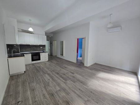 Affitto appartamento 2+1, al Kompleksi Mangalem 21 (vuoto)