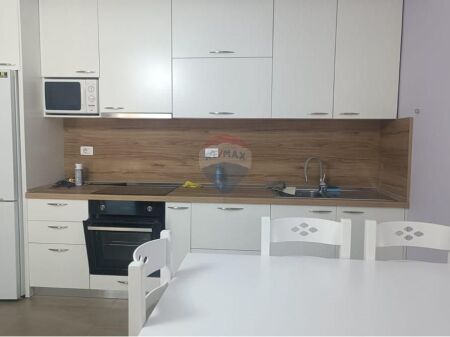 APPARTAMENTO 1+1 IN AFFITTO VICINO AL LICEO PARTIZANI