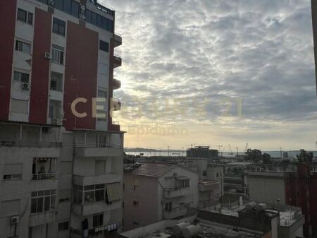 Apartament 2+1 për Qira në Hyrje te Durrësit!