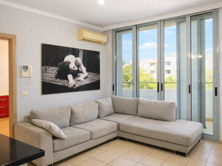 Apartment 1+1 for rent – Dry Lake with Parking