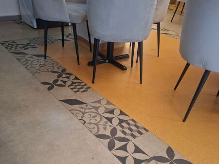 SHOP FOR SALE BY THE ROAD. AT THE COURT