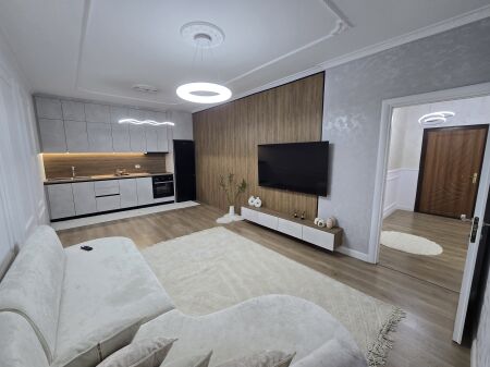 Appartamento 2+1+2+Balcone in Vendita vicino alla Circonvallazione, Astir