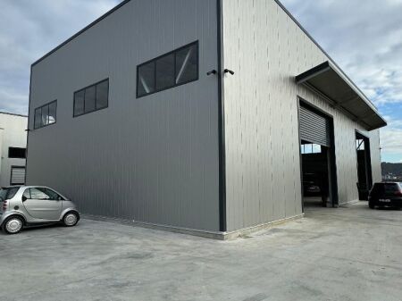 WAREHOUSE FOR SALE IN PRUSH