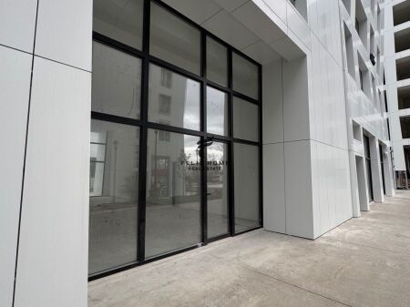 DYQAN ME QERA 91 M2 PORCELAN 1.500 EURO