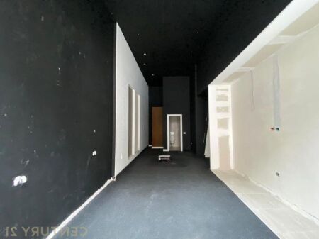 Ambient komercial me qira, Komuna e Parisit