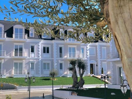 Shitet 3+1+2 plus Parkim /Joy Residence Teg