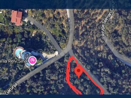 Toke ne shitje 1'500M2 Rr Ullishtes, Liq Thate