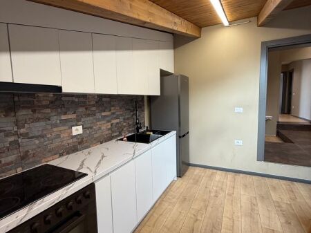 Apartament 2+1+2 ne shitje , prane liqenit te Farkes , Elite Palace