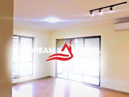 Shitet Apartament 2+1+2wc ne Rrugen 5 Maji , Tirane (ID 41212165)
