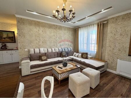 Vendesi Appartamento 2+1+2+PP, Unaze e Re, Tirane