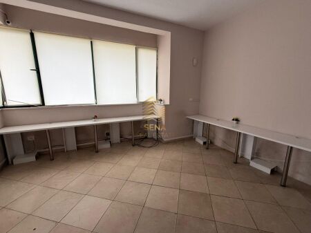 Qira, Ambient Biznesi, 21 Dhjetori, 1000 Euro/ Muaji