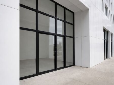 DYQAN ME QERA 91 M2 PORCELAN 1.500 EURO