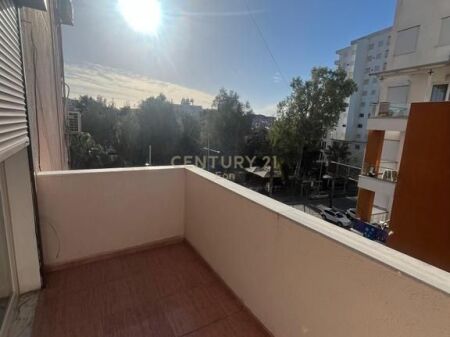 Apartament 2+2 Me Qira në Plazh, Durrës !