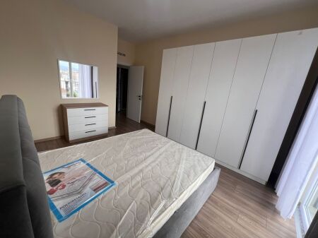 Jepet me qera 2+1 Bathore