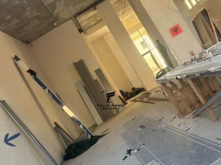 NEGOZIO IN AFFITTO 200M2 CENTRO 5500 EURO