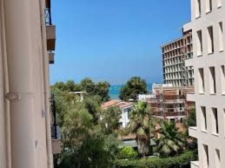 Shitet, Apartament 1+1, Golem