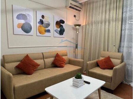 RENTING 2+1 APARTMENT NEAR PETRO NINI