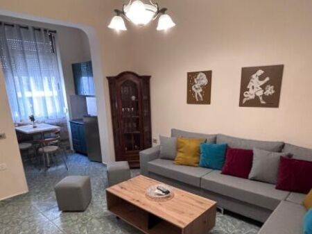 🏢Dibra Street, near Halili Complex, 2+1 apartment for rent, furnished. 50,000 Leke