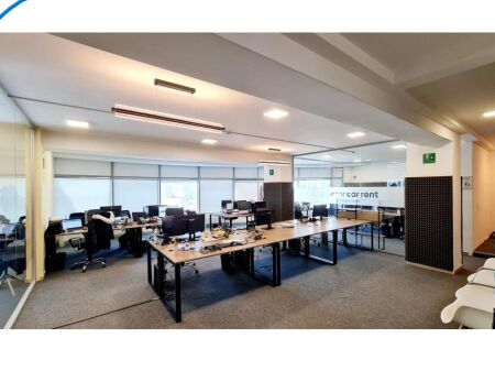 Shitet, Ambient Biznesi, Rruga e Dibres, Tiranë