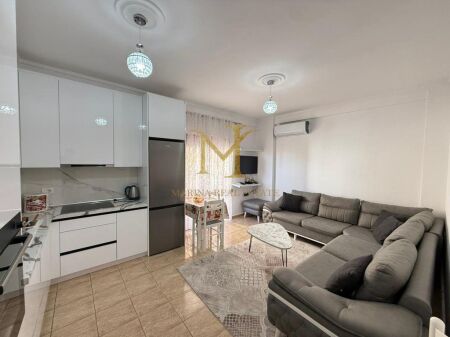 JEPET ME QERA APARTAMENT I SAPO RINOVUAR NE PLAZH ILIRIA , DURRES!