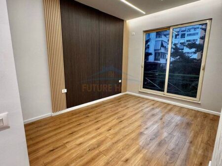 In vendita, appartamento 2+1 Nuovo Anello, Tirana