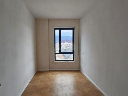 Appartamento - In Vendita - Via 5 Maji, Tirana(ID: 530181101-278)