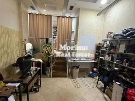 Qera | Ambjent Biznesi | Rruga 5 Maji | 350 €/muaj