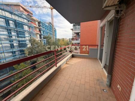 APARTMENT 2+1+2 WITH PARKING SPACE FOR RENT AT DRY LAKE