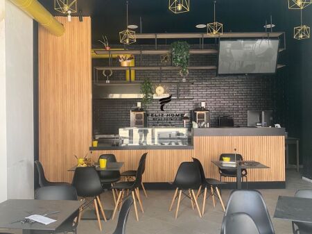 NEGOZIO IN AFFITTO 86 M2 CAMPO DI AVIAZIONE 80.000 LEKE