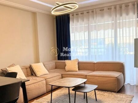 Affitto | Appartamento 2 + 1 | Astir | 650 €/mese