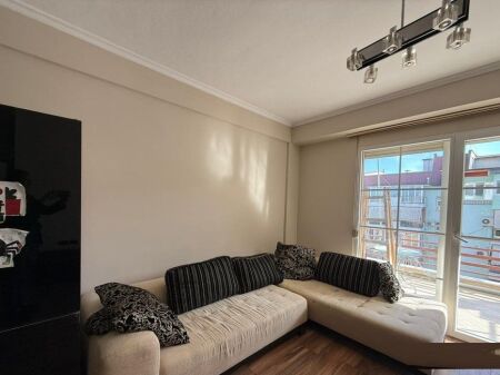 JEPET ME QIRA APARTAMENT 1+1 TE MBIKALIMI I KOMUNES SE PARISIT