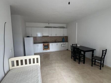 Apartament me qera 2+1+2