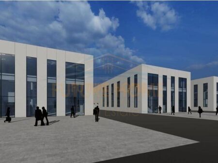 Shitet ,Kapanon Vaqarr , Tiranë