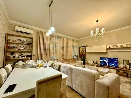 In vendita, Appartamento 3+1+2, Lago Secco, Tirana.