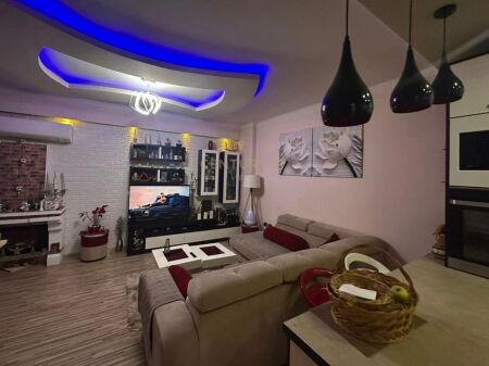 Apartament ne shitje 3+1 (i konvertuar) tek Fresku