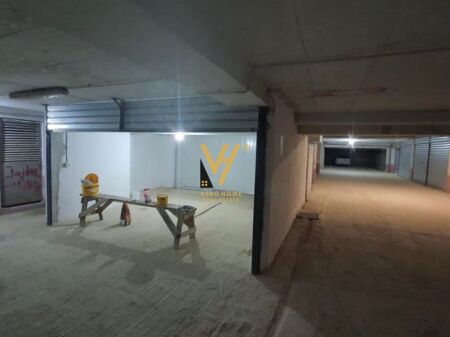 SHITET GARAZH 40 M2 TE ALI DEMI 38.000 EURO