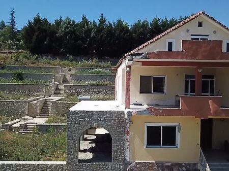 VILLA FOR SALE 2 FLOORS +ATTIC IN PEZE HELMES 350,000 EURO