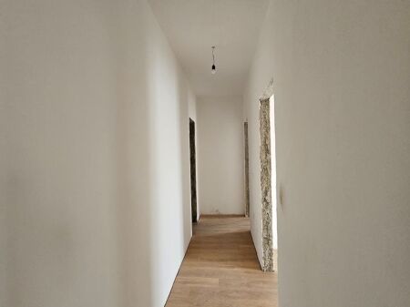 🏡✨ Shitet Apartament 2+1+2 – Kompleksi Tirana Entry 2