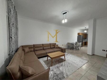 Jepet Me Qera Apartament 2+1 Ish Kenet Durres 400€ /Muaj 90 m²