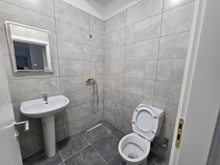 APARTMENT 2+1+2 WITH PARKING SPACE FOR RENT IN XHAMLLIK