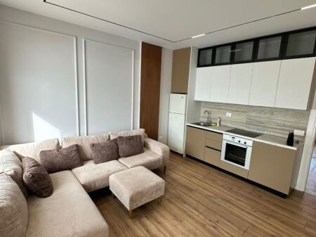 SHITET APARTAMENT 1+1 RROTA E KUQE PLAZH, DURRES