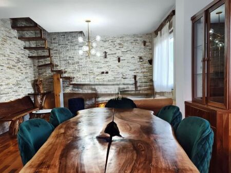 Duplex in Vendita Vicino al Giardino Botanico!