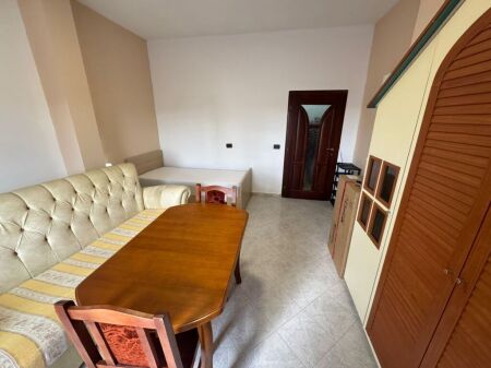 Studio apartment for rent near Brryli