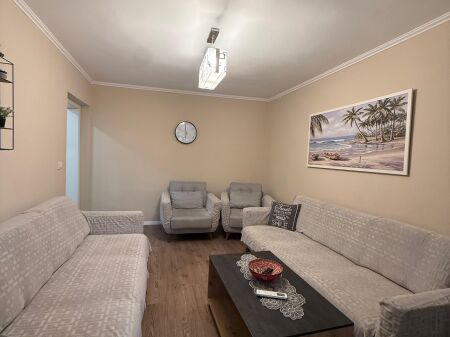 🏠 Apartment 2+1 for Rent 📍 Myslym Shyr  🏢 3rd Floor, existing building 📐 Area: 93.7 m² 💶 Price: 80,000 Leke / Month