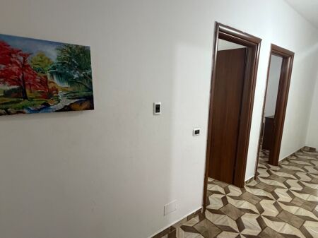 2+1,i mobiluar te liqeni i thate,500 euro