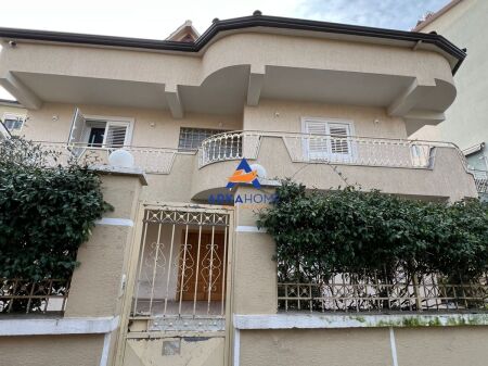 JEPET ME QIRA VILË 2 KATE 250M2 "BLLOKU I VILAVE, SELITË" 2.500 EURO