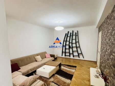 JEPET APARTAMENT ME QERA 3+1+BALLKON "DON BOSKO ,PALLATI ALMAKU" 680 EURO