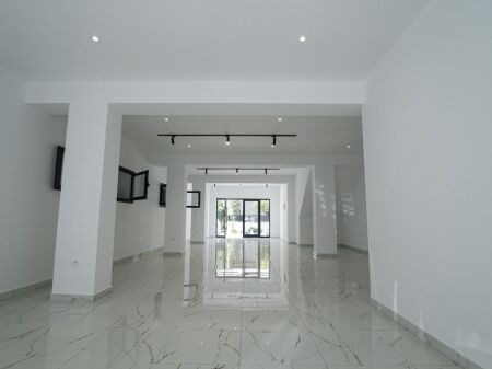 JEPET ME QERA AMBIENT BIZNESI 2 KATE PRANE MUZEUMIT, DURRES