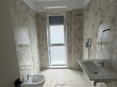 1+1,per banim ose zyre,ish fushe e aviacionit,600 euro