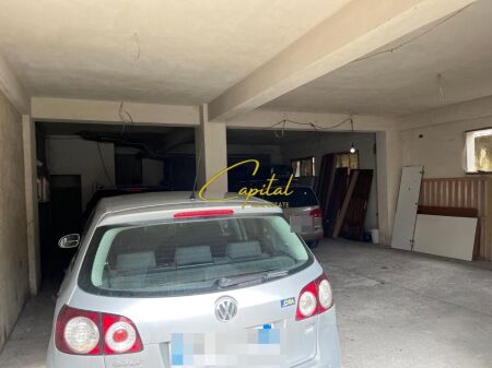 WAREHOUSES FOR RENT 230 M2 VILAT GJERMANE 1.300 EURO